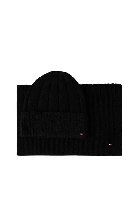 Set regalo con sciarpa e berretto morbidi NERO Tommy Hilfiger | AW0AW17994BDS